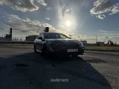 Toyota Camry 2025 — фото 1, купить с доставкой в Москву