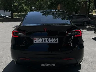 Tesla Model Y Performance 2022 — миниатюра 2