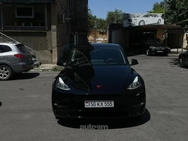 Tesla Model Y Performance 2022 — фото 1, купить с доставкой в Москву