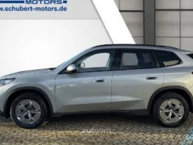 BMW iX1 2025 — миниатюра 2