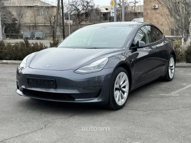 Tesla Model 3 2023 — миниатюра 2