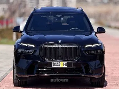 BMW X7 2023 — миниатюра 2