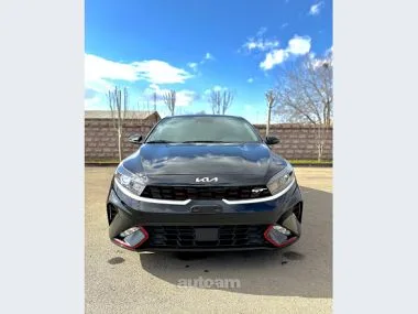 Kia Forte Gt-Line 2023 — миниатюра 2