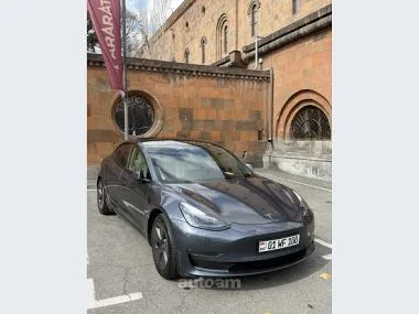 Tesla Model 3 2022 — миниатюра 2