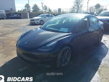 Tesla Model 3 2022 — миниатюра 2