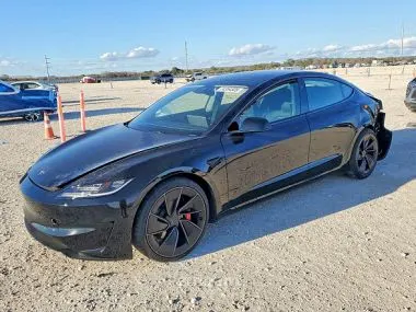 Tesla Model 3 2025 купить в Москве