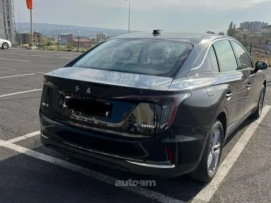 Hongqi E-QM5 2025 — миниатюра 2