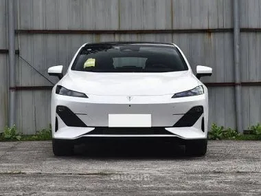 Changan Deepal SL03 2025 — миниатюра 2