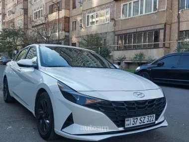Hyundai Elantra 2022 — фото 1, купить с доставкой в Москву
