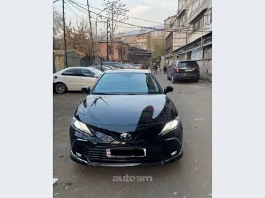 Toyota Camry Hibrid 2022 — фото 1, купить с доставкой в Москву