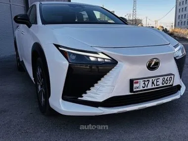 Lexus RZ 300 Premium 2024 — фото 1, купить с доставкой в Москву