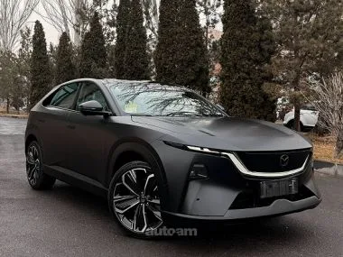 Mazda EZ-60 2025 — фото 1, купить с доставкой в Москву