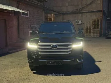 Toyota Land Cruiser 300 VXR 2025 — миниатюра 2