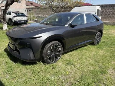 Mazda EZ-60 2025 — фото 1, купить с доставкой в Москву