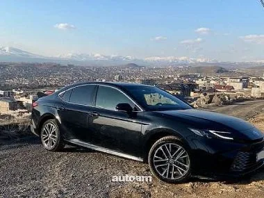 Toyota Camry 2025 — миниатюра 2
