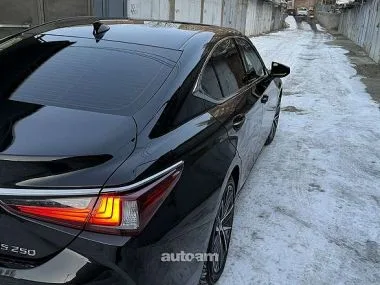 Lexus ES 250 2022 — миниатюра 2