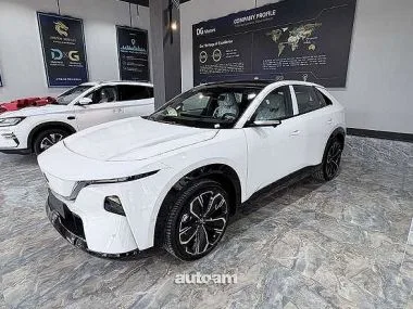 Mazda EZ-60 2025 — фото 1, купить с доставкой в Москву