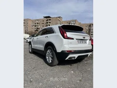 Cadillac XT4 Premium luxury 2022 — миниатюра 2
