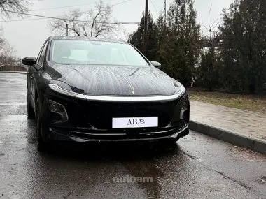Hongqi E-QM5 2025 — фото 1, купить с доставкой в Москву