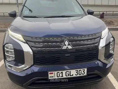Mitsubishi Outlander 2022 — фото 1, купить с доставкой в Москву