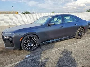 BMW i7 2024 купить в Москве