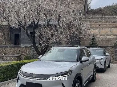 BYD Yuan Up 2025 — фото 1, купить с доставкой в Москву