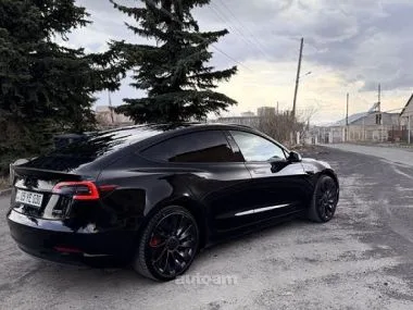 Tesla Model 3 PERFORMANCE 2023 — миниатюра 2
