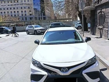 Toyota Camry 2022 — фото 1, купить с доставкой в Москву