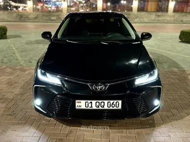 Toyota Corolla 2022 — фото 1, купить с доставкой в Москву