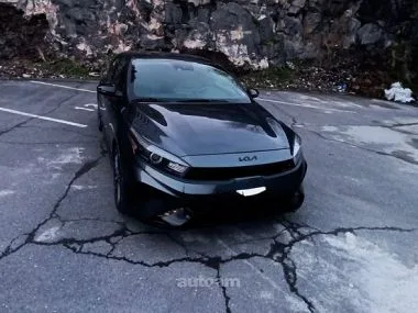 Kia Forte Kia Forte GT_LINE 2023 2023 — фото 1, купить с доставкой в Москву
