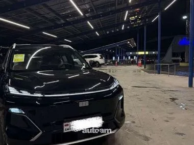 Geely Galaxy Starship 7 EM-I 2026 — фото 1, купить с доставкой в Москву