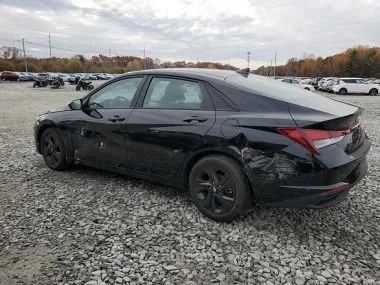 Hyundai Elantra 2023 — миниатюра 2