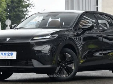 Changan Deepal S05 2026 — фото 1, купить с доставкой в Москву
