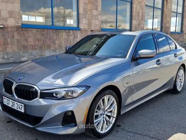 BMW 330 2023 — миниатюра 2