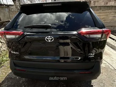 Toyota RAV4 XLE-AWD 2024 — миниатюра 2