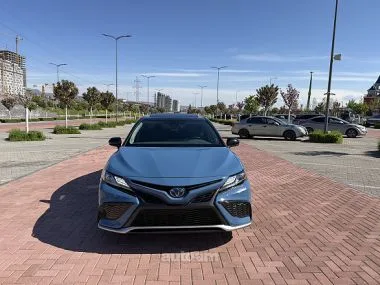 Toyota Camry Xse Hybrid 2023 — миниатюра 2