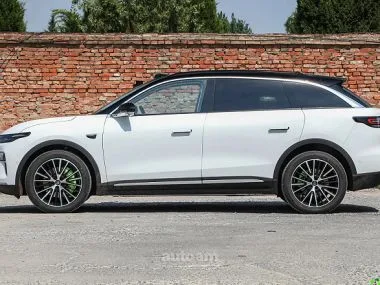 Leapmotor C11 LiDar Supreme (640km) 2026 — миниатюра 2