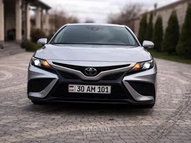 Toyota Camry 2022 — миниатюра 2