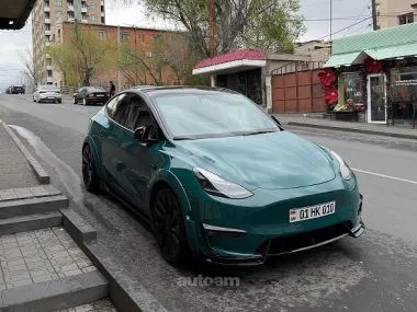 Tesla Model Y Performance 2022 — фото 1, купить с доставкой в Москву