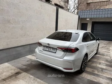 Toyota Corolla GNVELE SERVIZIC 2024 — фото 1, купить с доставкой в Москву