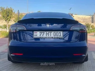 Tesla Model 3 2023 — фото 1, купить с доставкой в Москву