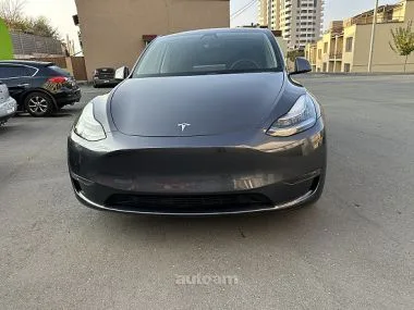 Tesla Model Y Dual motor Long range 2022 — фото 1, купить с доставкой в Москву