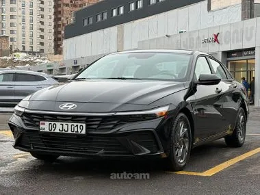 Hyundai Elantra 2024 — фото 1, купить с доставкой в Москву