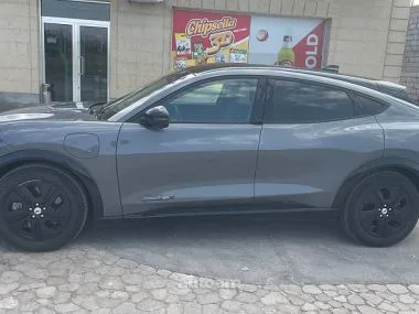 Ford Mach-e 2023 — миниатюра 2