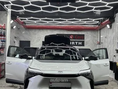 Toyota Bz4X 2023 — фото 1, купить с доставкой в Москву
