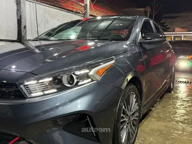 Kia Forte GT line 2022 — фото 1, купить с доставкой в Москву