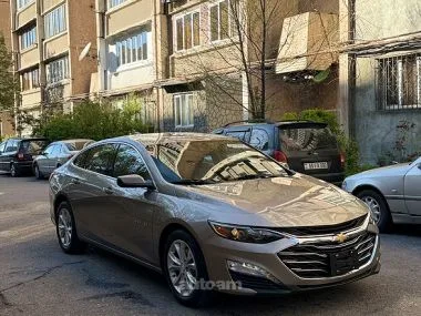 Chevrolet Malibu 2024 — фото 1, купить с доставкой в Москву