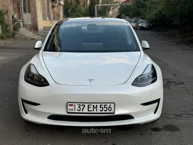 Tesla Model 3 2023 — миниатюра 2