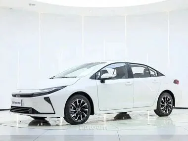 Toyota Corolla 2026 — фото 1, купить с доставкой в Москву