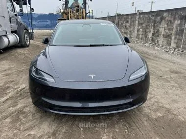 Tesla Model 3 Long Rage RWD 2025 — фото 1, купить с доставкой в Москву